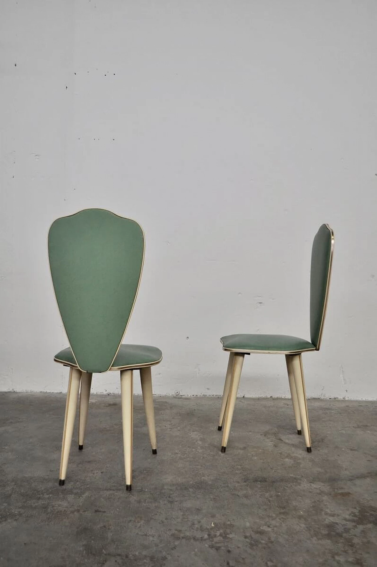 Coppia di sedie con consolle e appendiabiti in legno, tessuto e ferro di Umberto Mascagni, anni '60 1382432