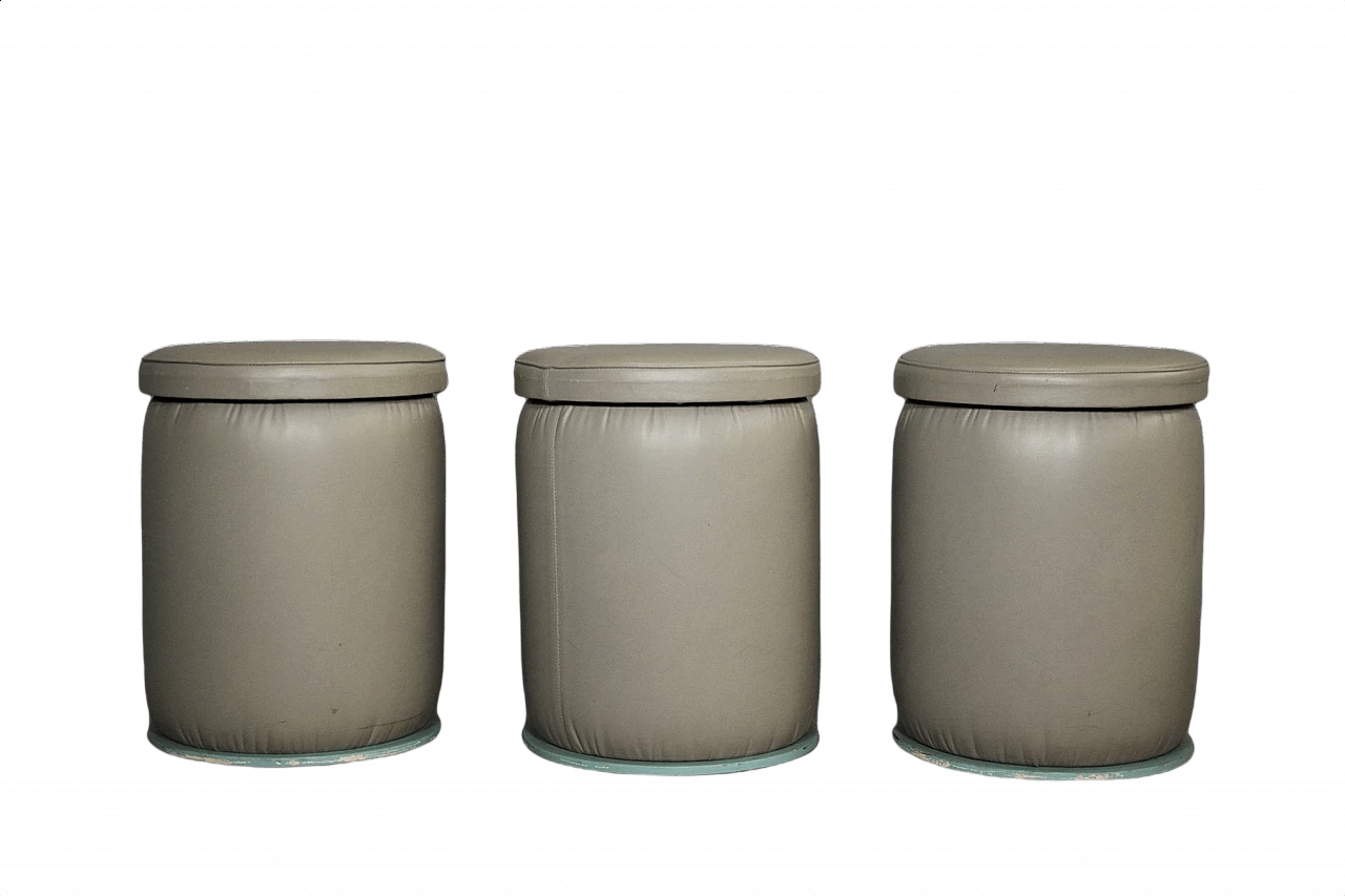 3 Pouf in multistrato e similpelle, anni '80 1382570