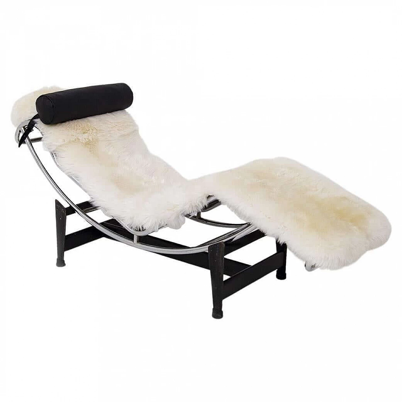 Chaise longue LC4 di Le Corbusier, Jeanneret e Perriand per Cassina in pelliccia, anni '60 1382752