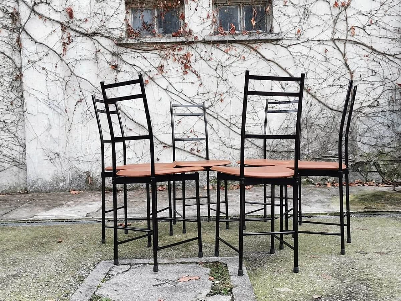 6 Chairs in painted anodised aluminium with leather seat by Ycami, 80s 1382854