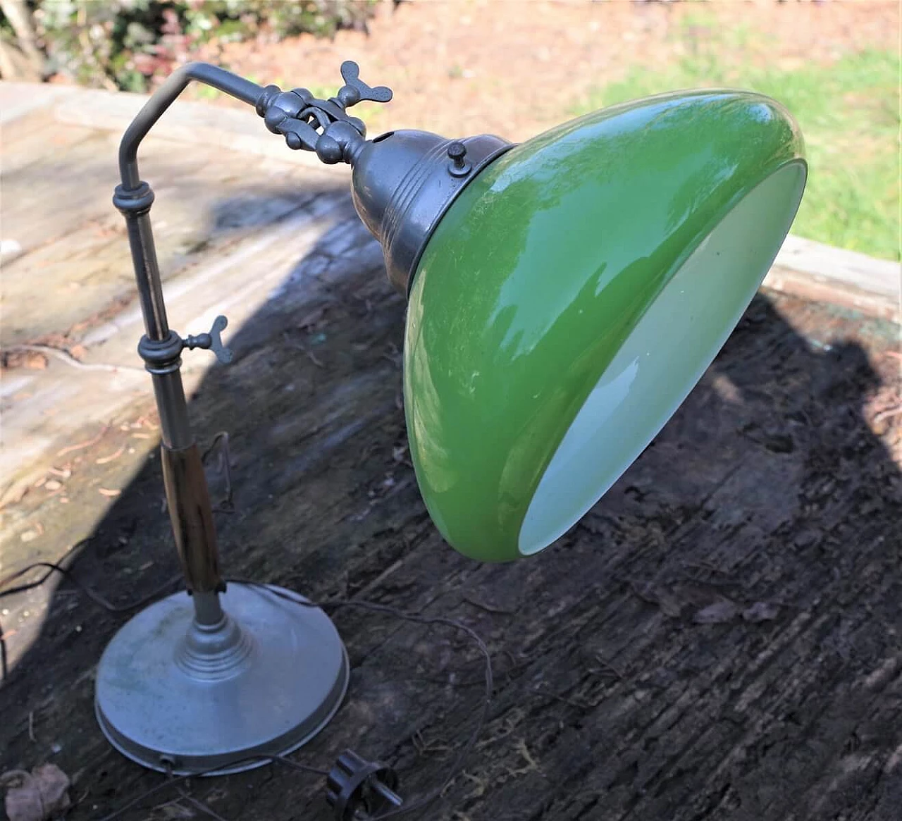 Adjustable table lamp in glass, metal and briarwood, 50s 1382933