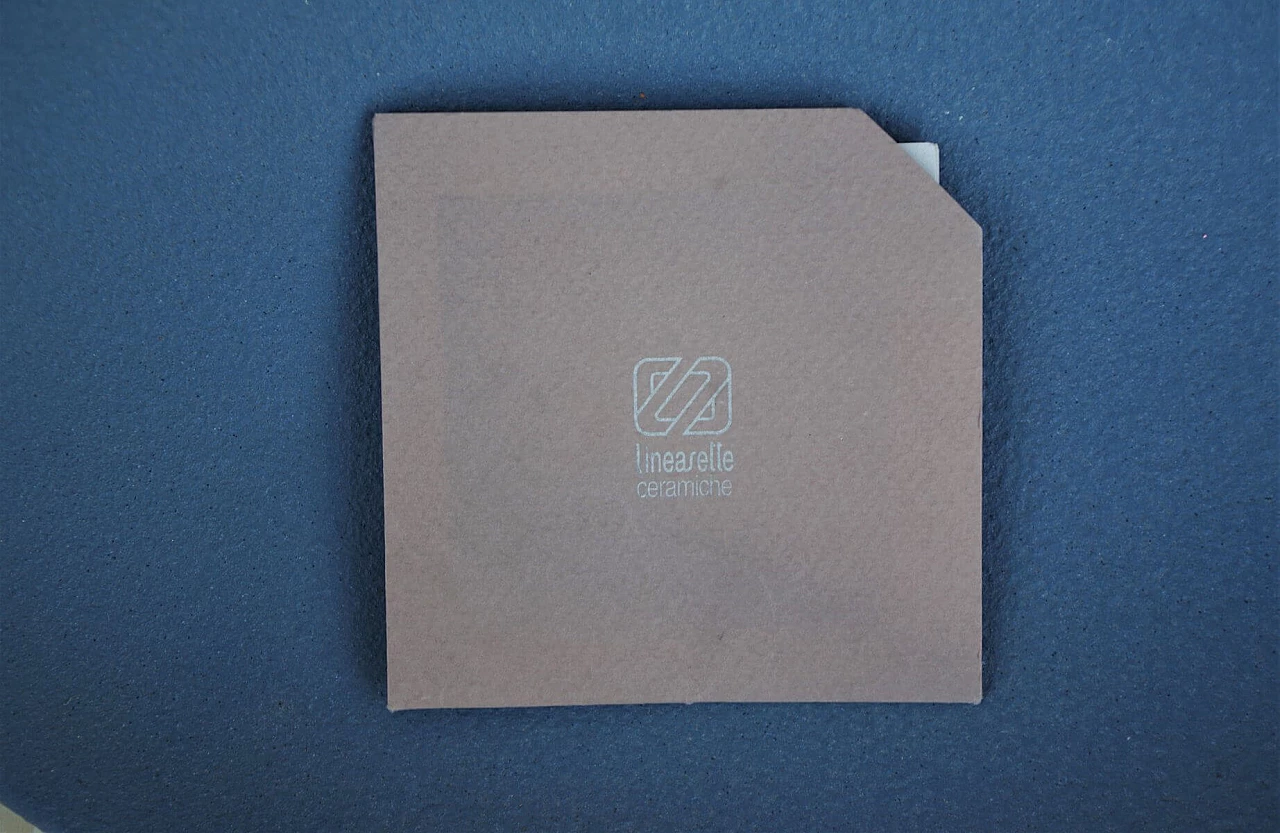 Accessori da casa in ceramica di Lineasette Ceramiche, 2000 1383140