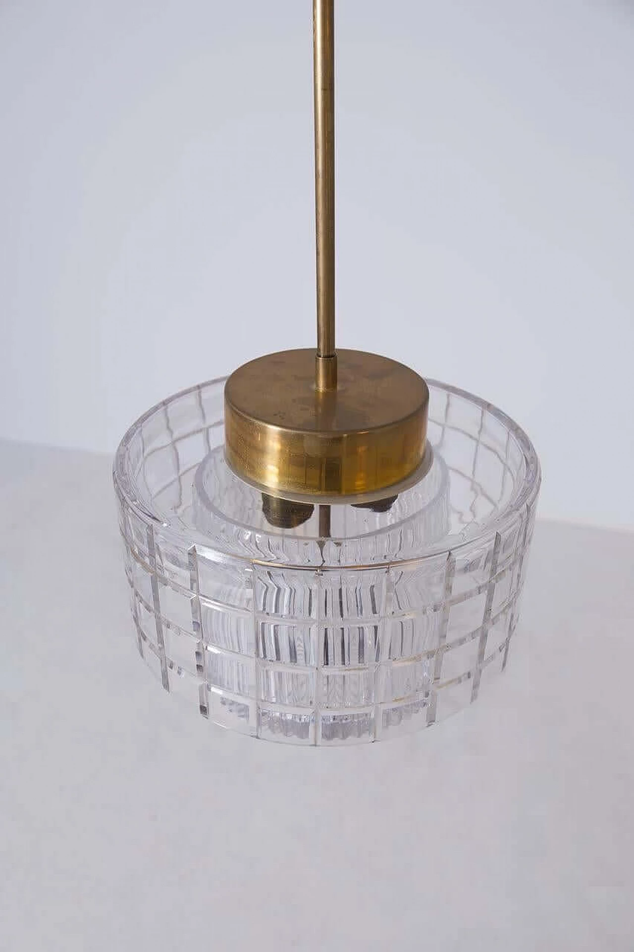 Lampadario a soffitto in cristallo di Boemia e ottone, anni '60 1383417