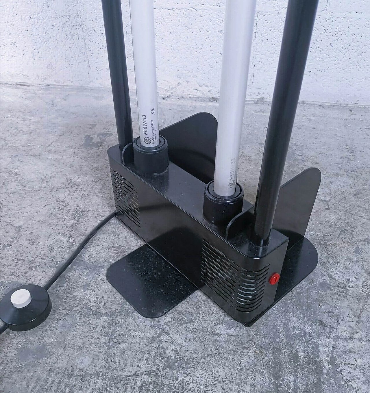 Lampada da terra Zerbetto in metallo di Gigante, Zambusi e Boccato, anni '80 1383506