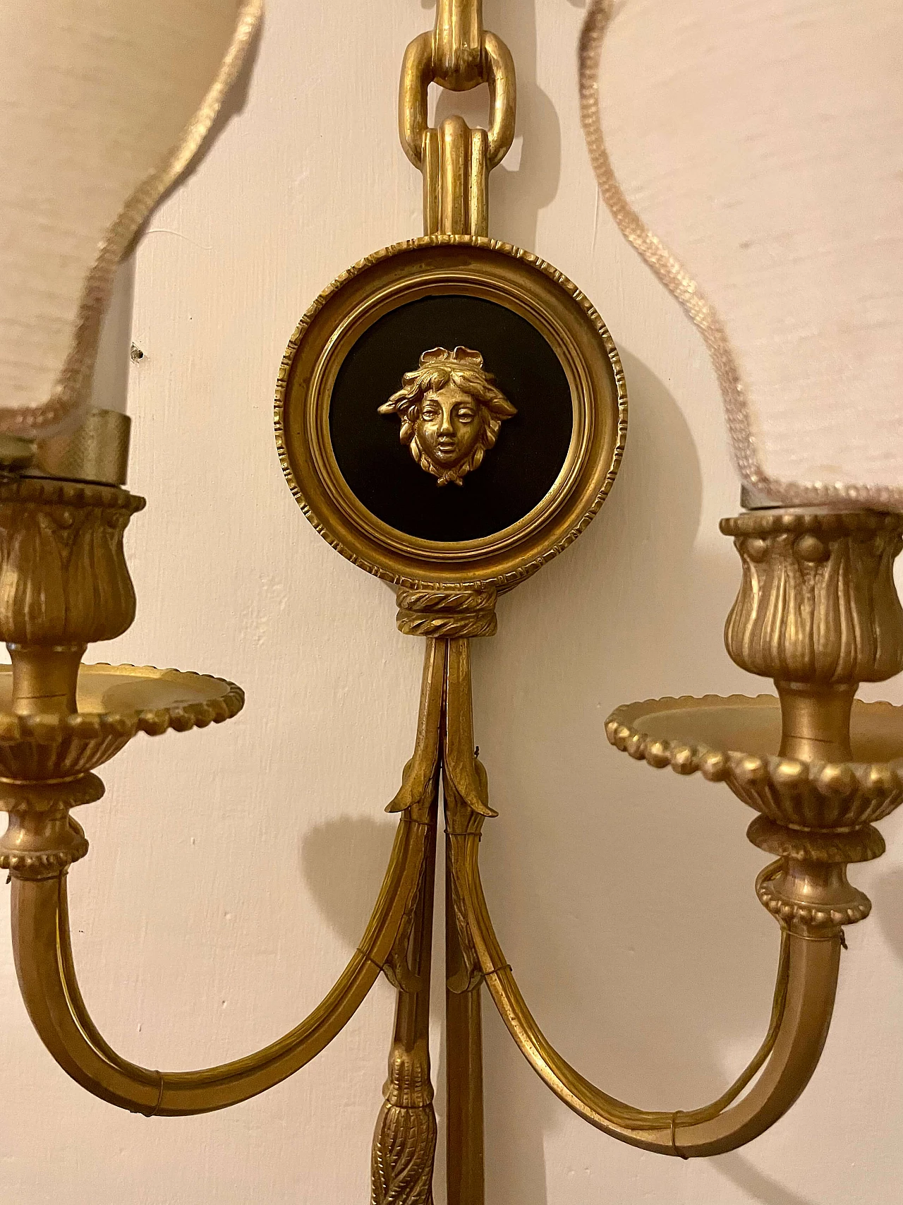 Coppia di applique in bronzo, anni '40 1383585