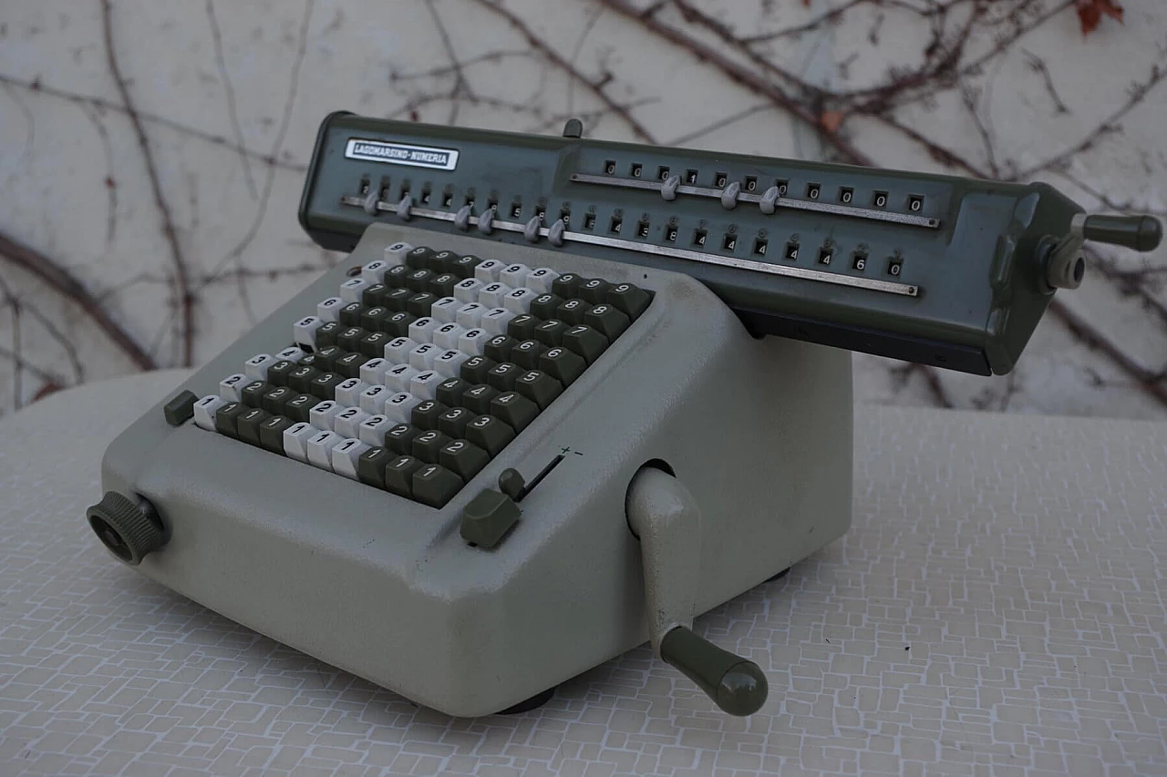 Calcolatrice Numeria in plastica e metallo di Lagomarsino, anni '40 1383655