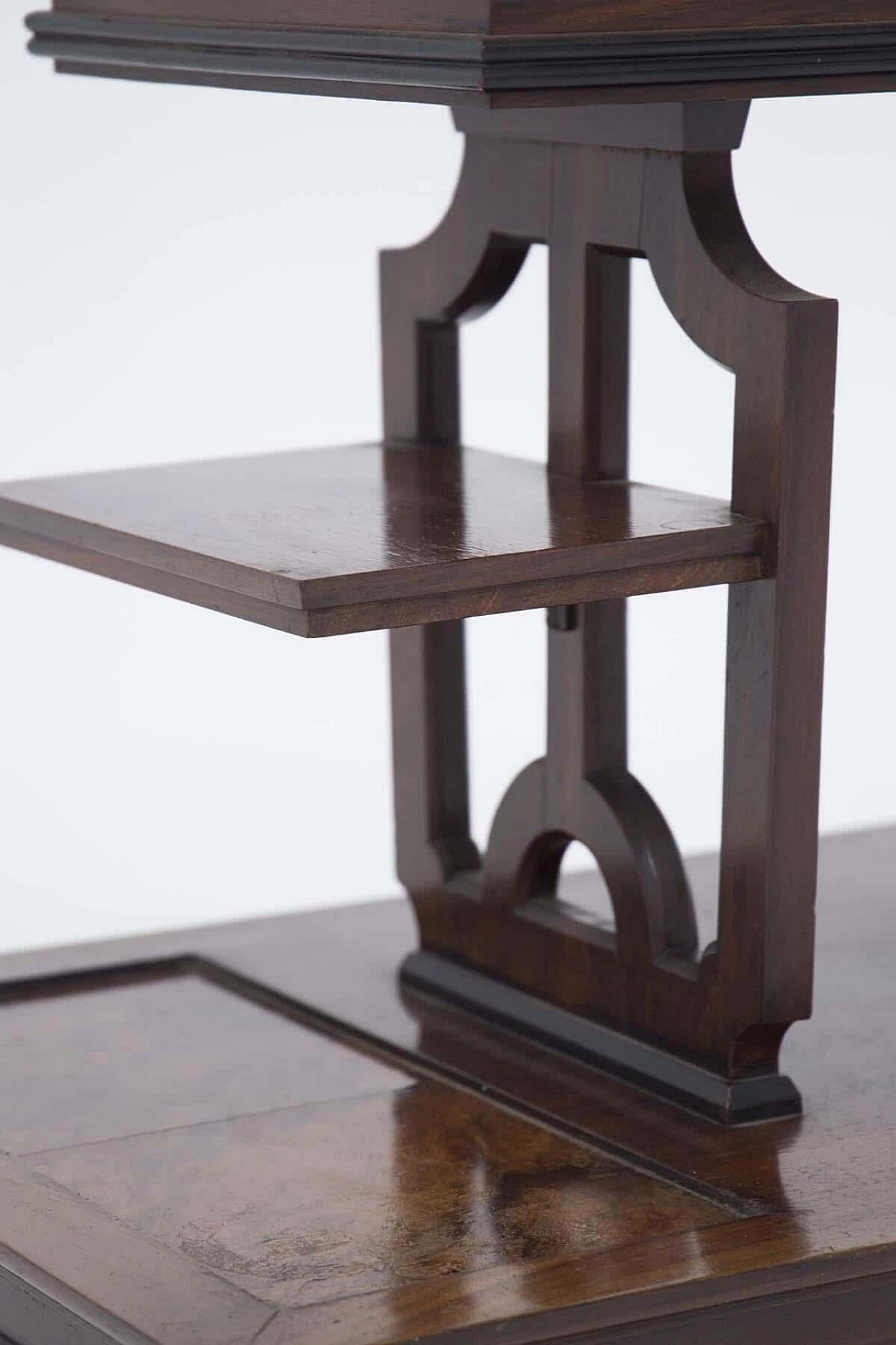 Coffee table attributed to Gio Ponti in walnut, 1930s 1383934