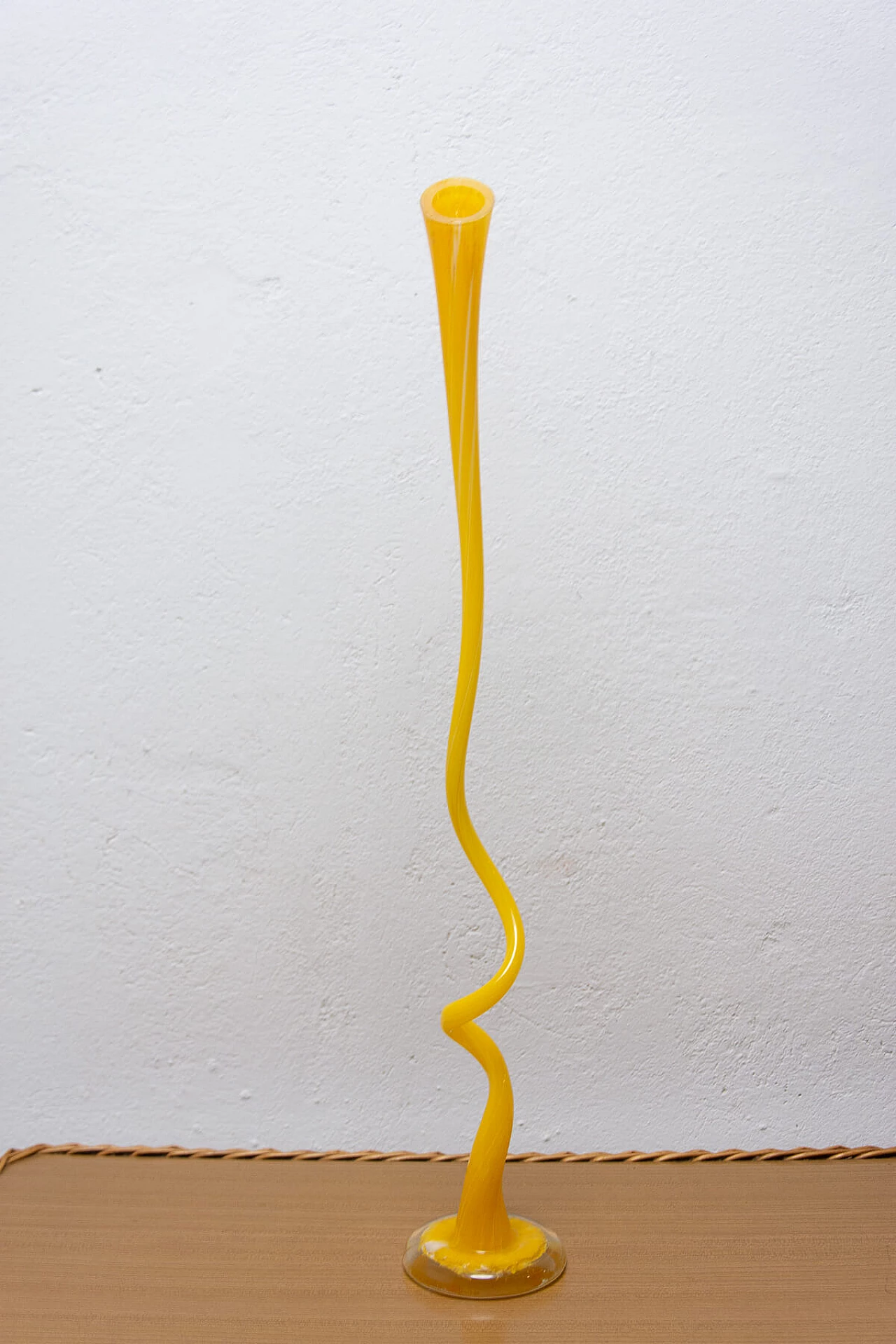 Vaso di Boemia in vetro soffiato, anni '70 1384051