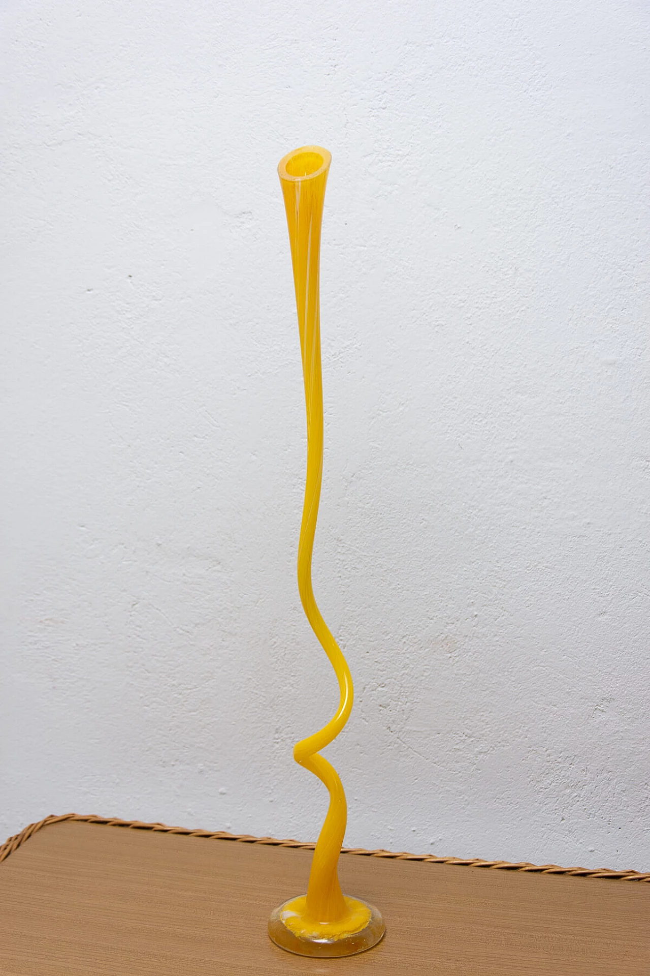 Vaso di Boemia in vetro soffiato, anni '70 1384052