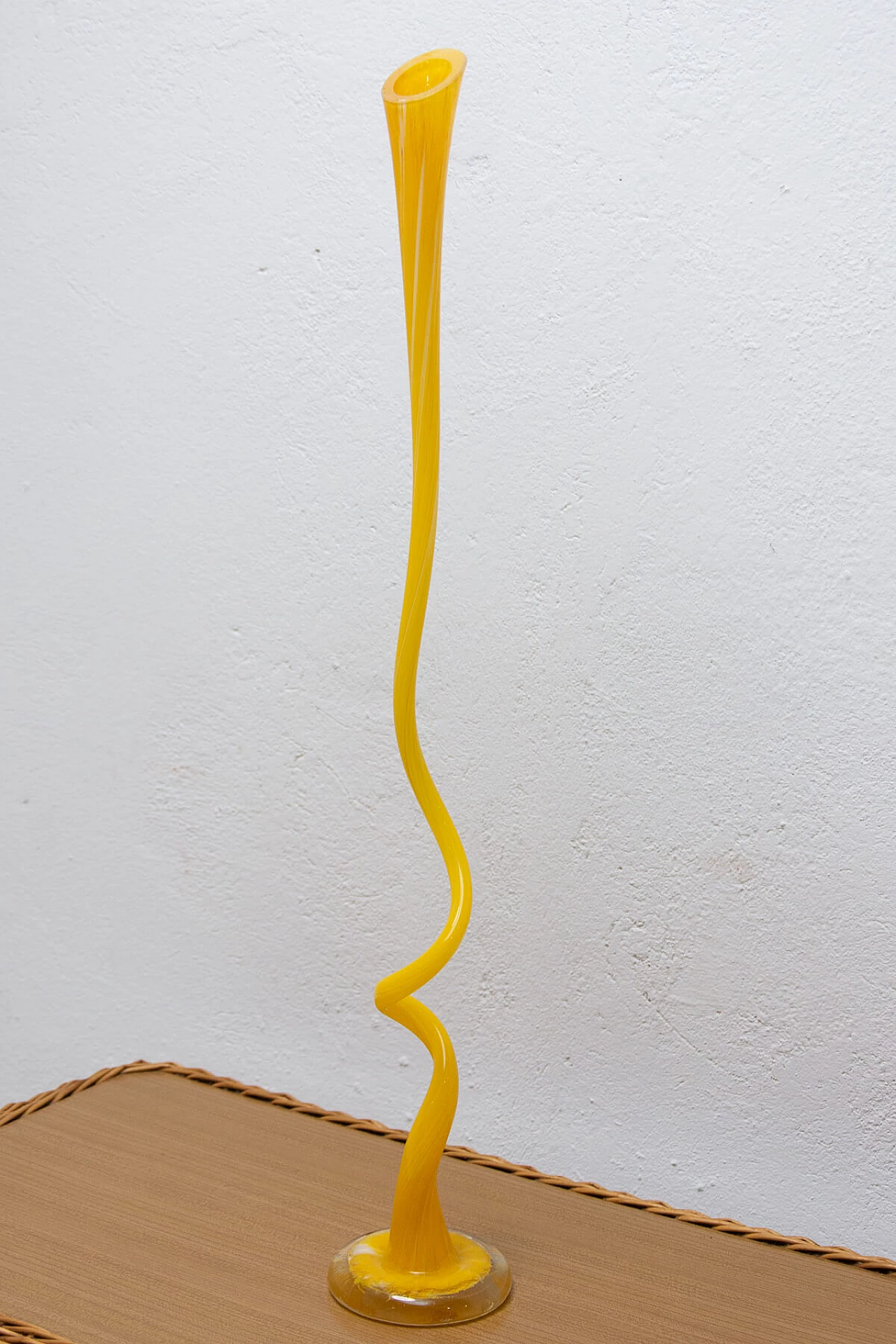 Vaso di Boemia in vetro soffiato, anni '70 1384053