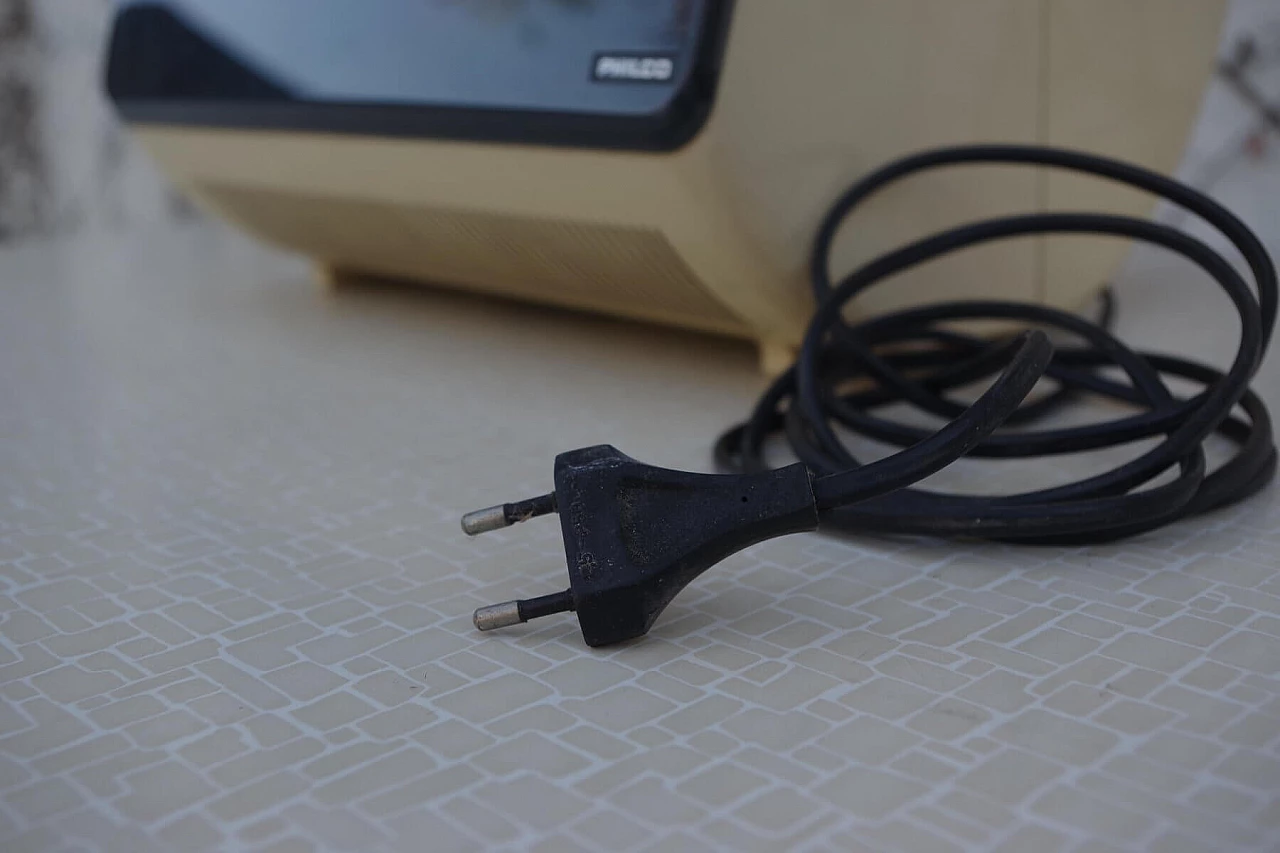 TV in alluminio e vetro di Philco, anni '70 1386460