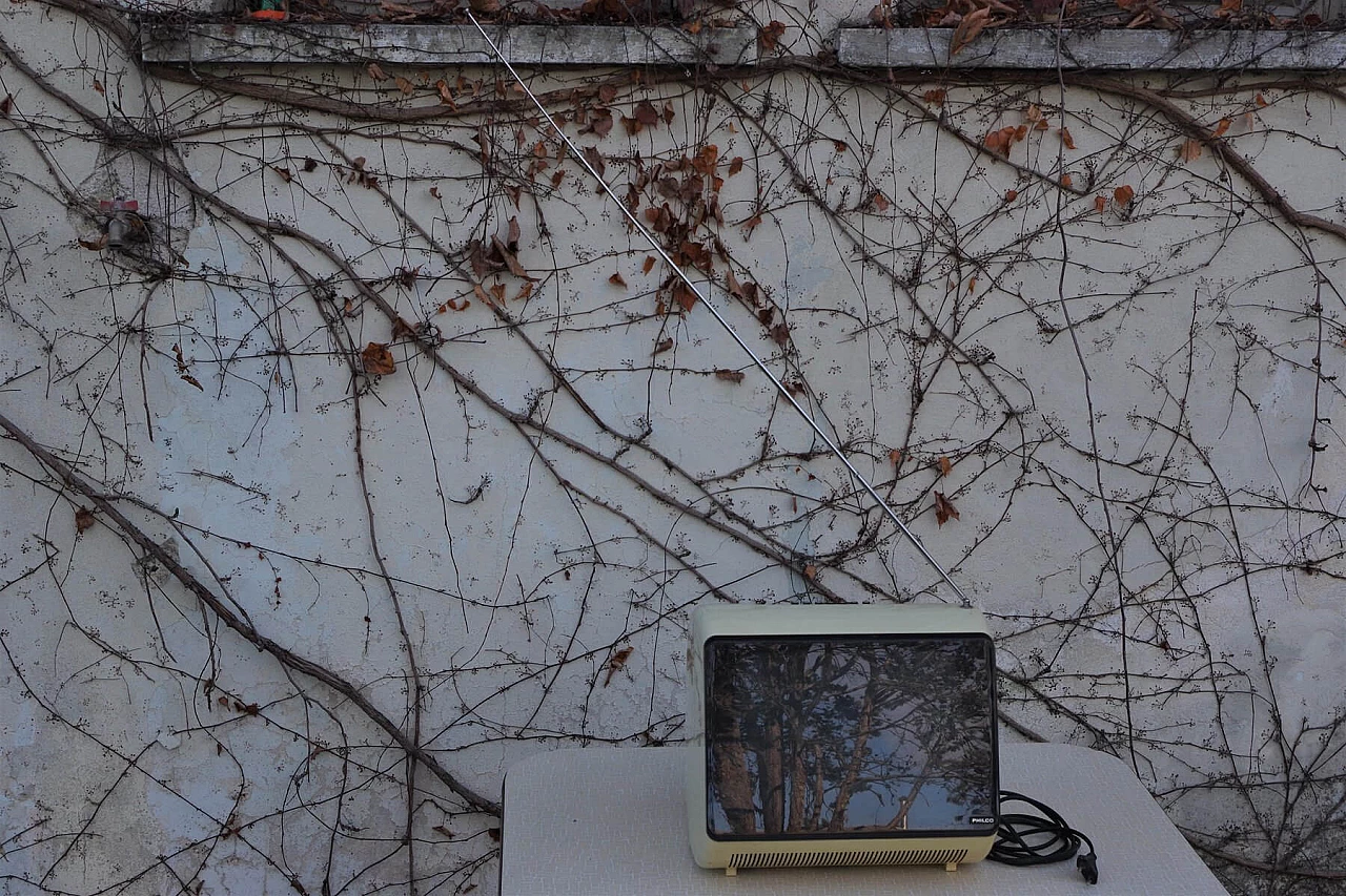 TV in alluminio e vetro di Philco, anni '70 1386467