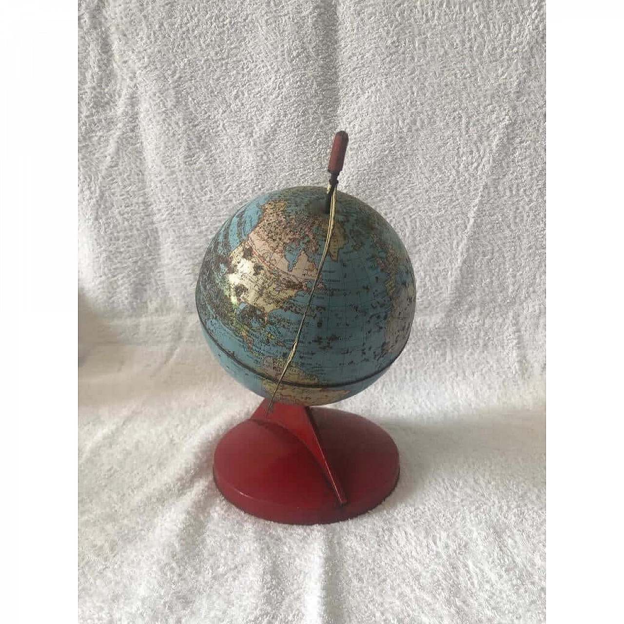 Globo terrestre in lamiera, anni '50 1387174