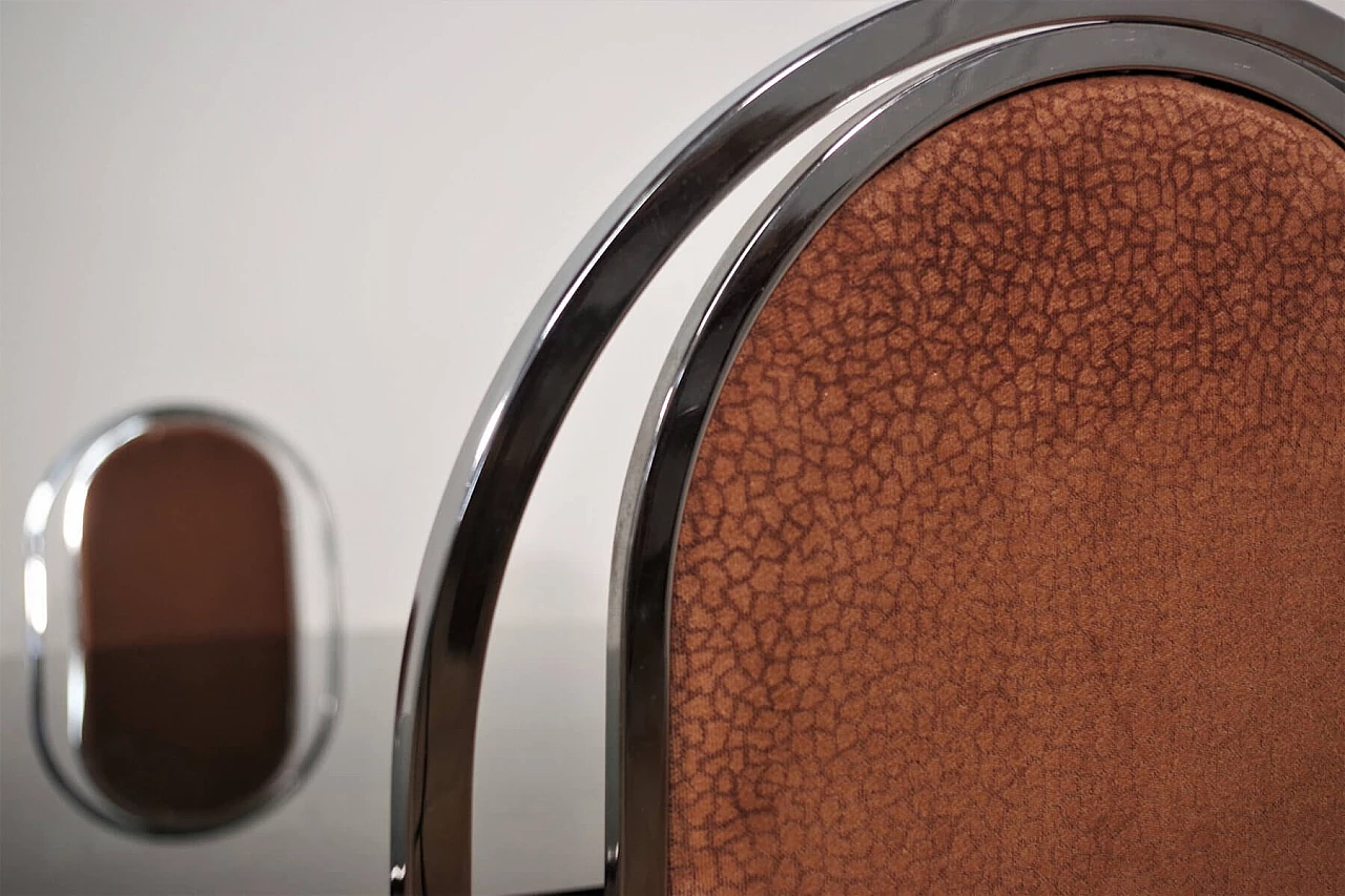 Table in metal and smoked glass top with 6 chairs in metal and fabric by Alessandro Albrizzi, 70s 1394727