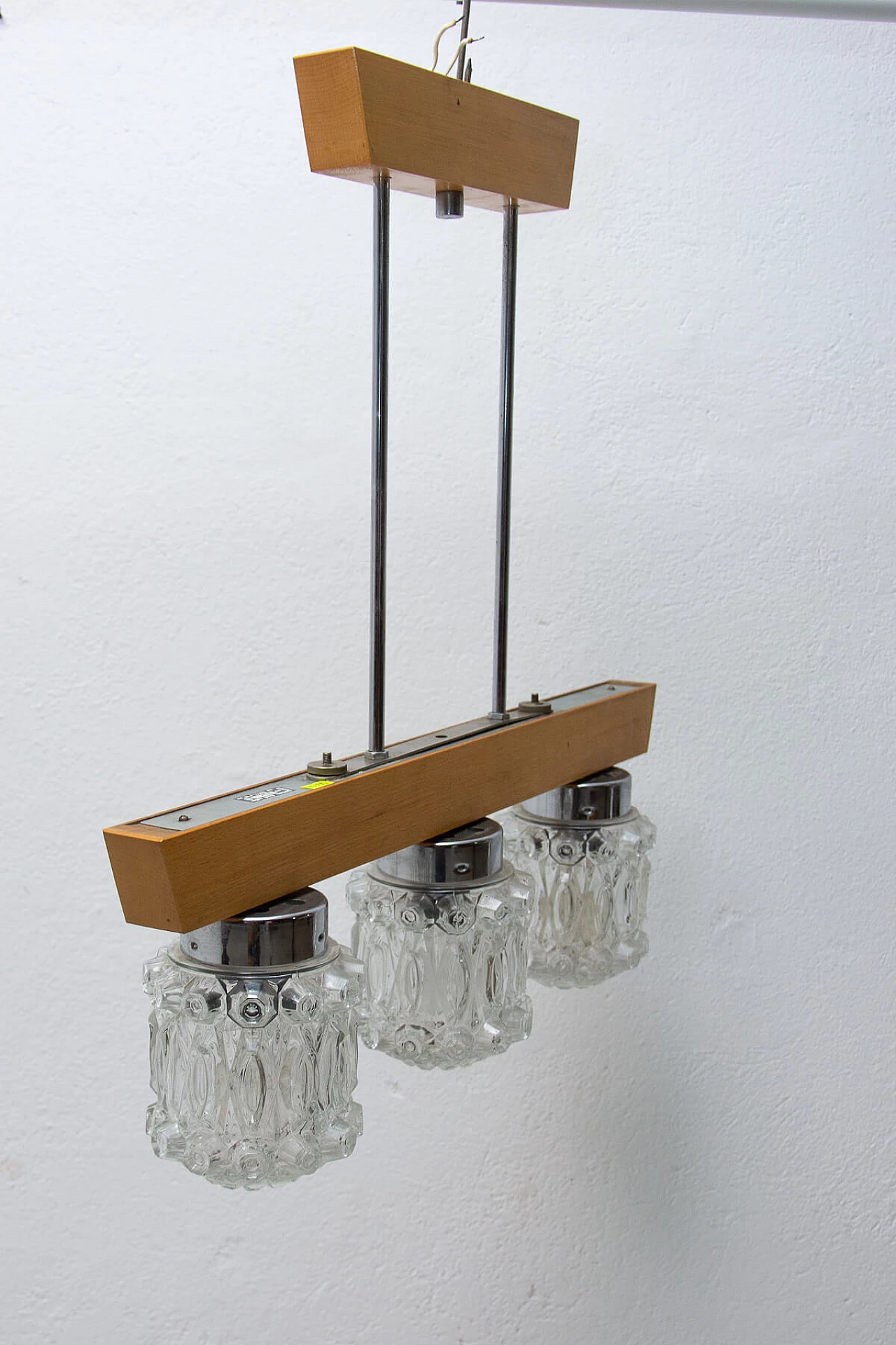 Brutalist style chandelier in wood and glass, 1970s 1394824