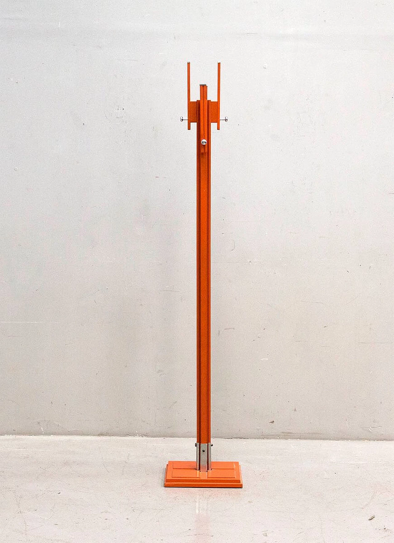 Coat stand in wood and chrome-plated metal by Carlo De Carli for Fiarm, 60s 1395230