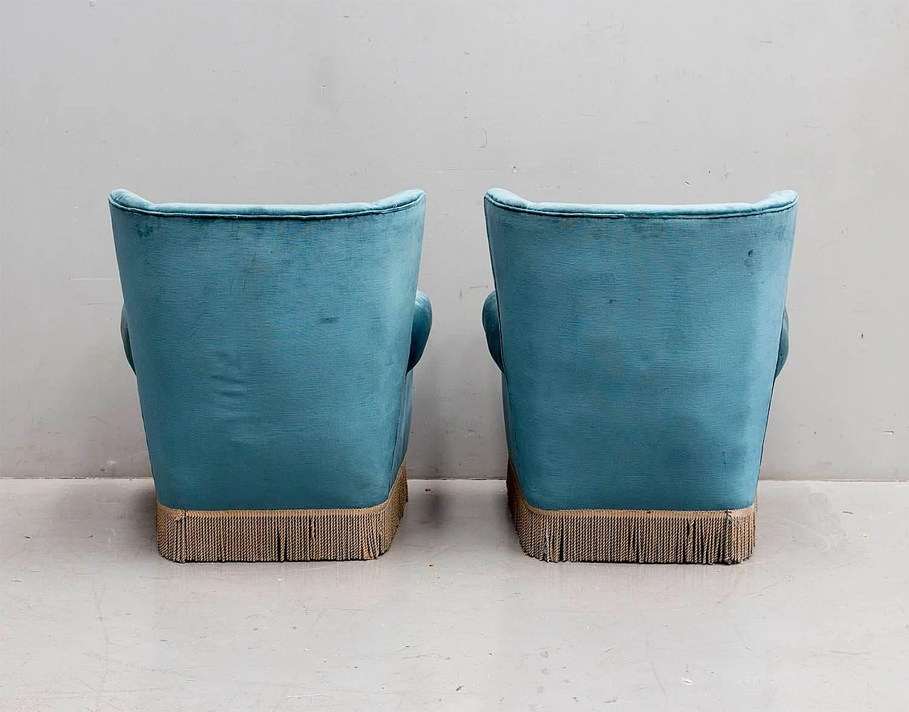 Pair of armchairs in velvet and wood, 60s 1395367