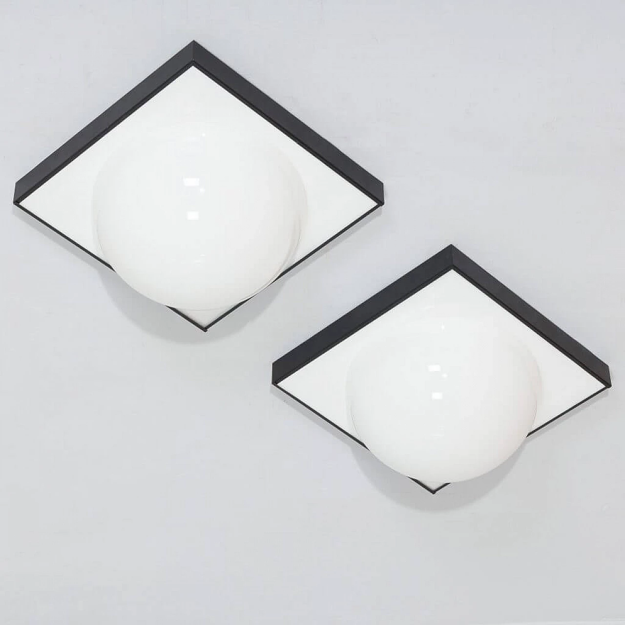 Pair of acrylic wall lamps, 1960s 1395518