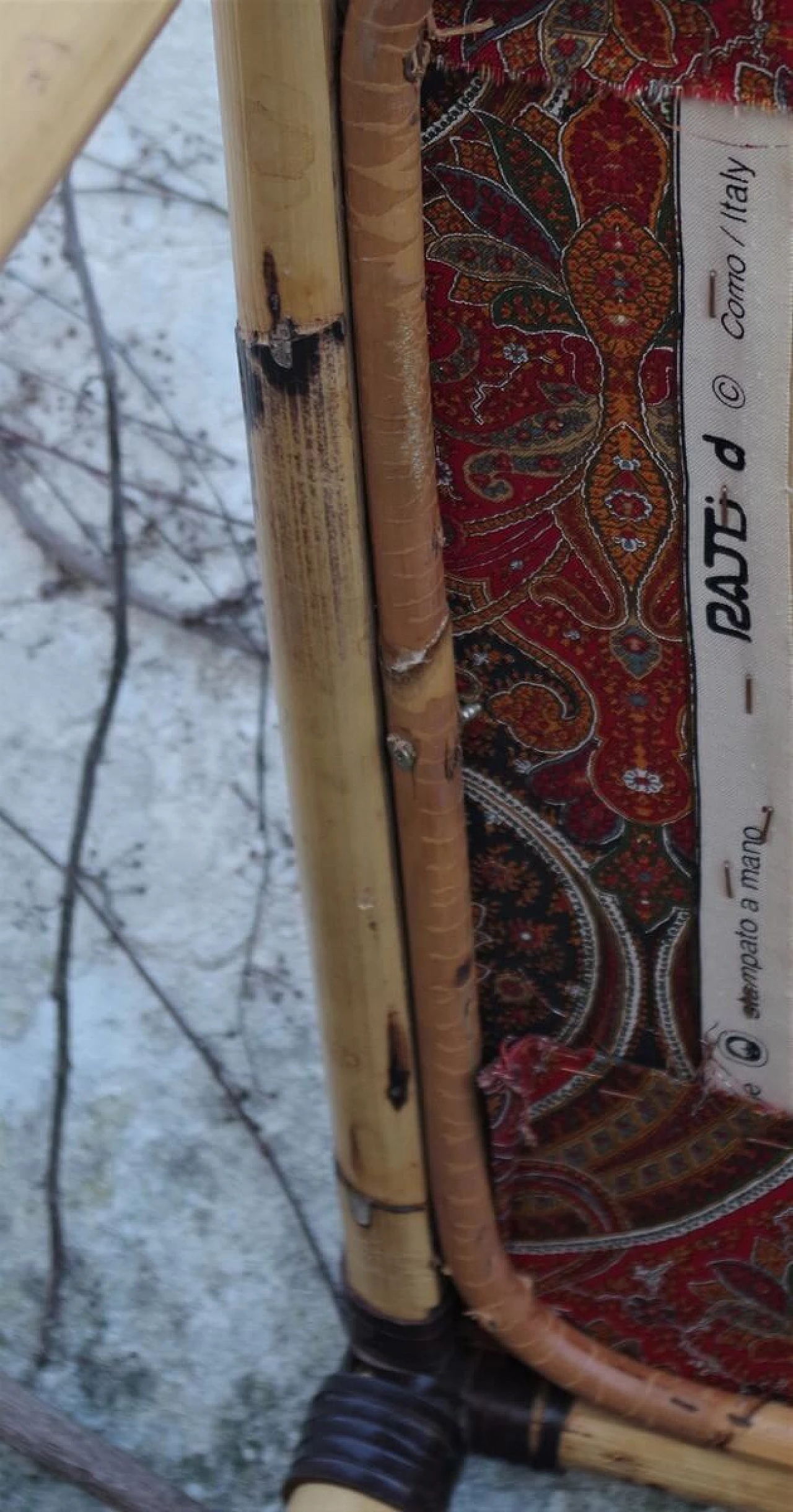 Coffee table in rattan with decorated glass top and pouf, 70s 1395903