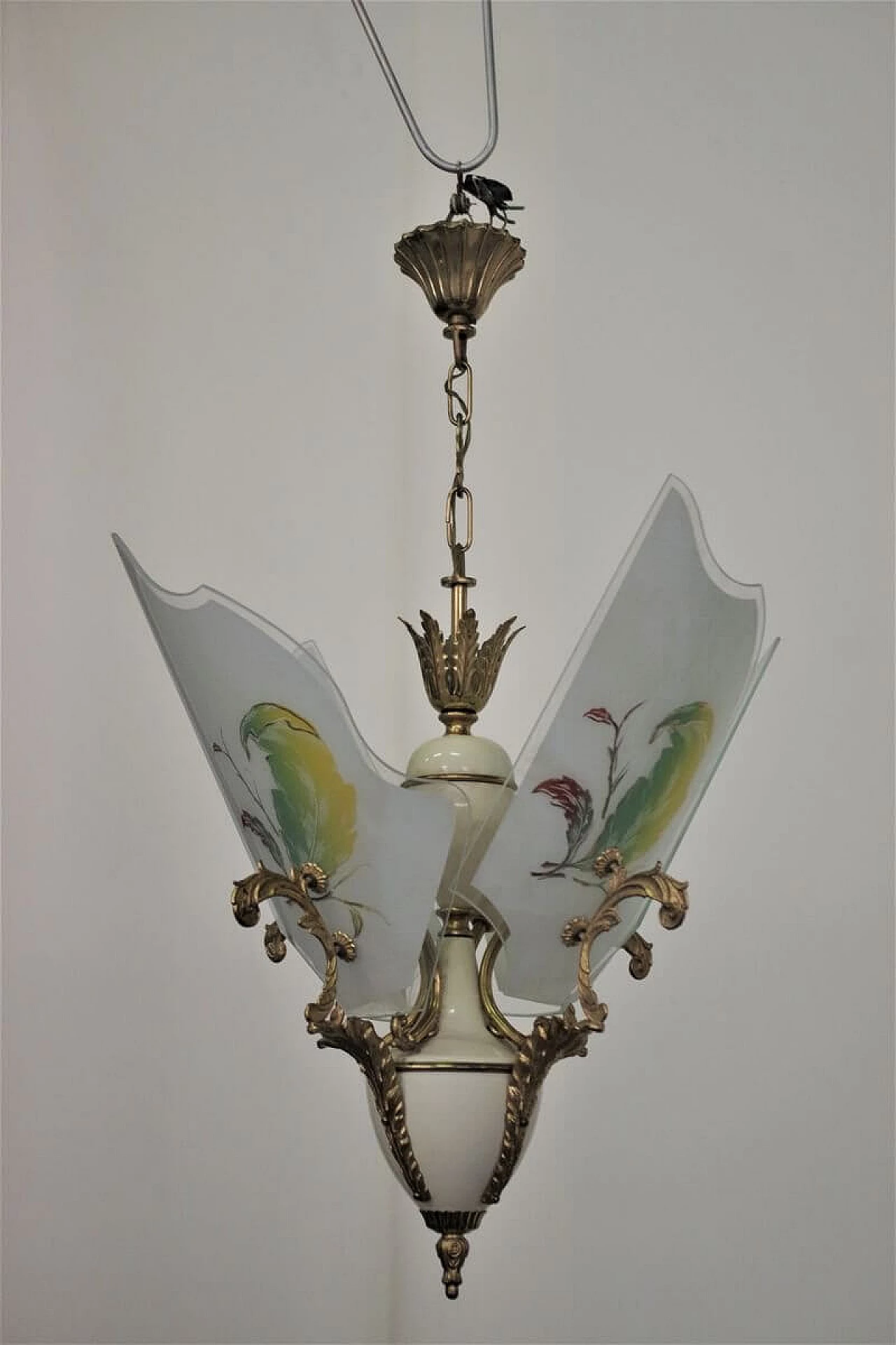 Chandelier in decorated glass, brass, plastic and aluminium, 50s 1395907