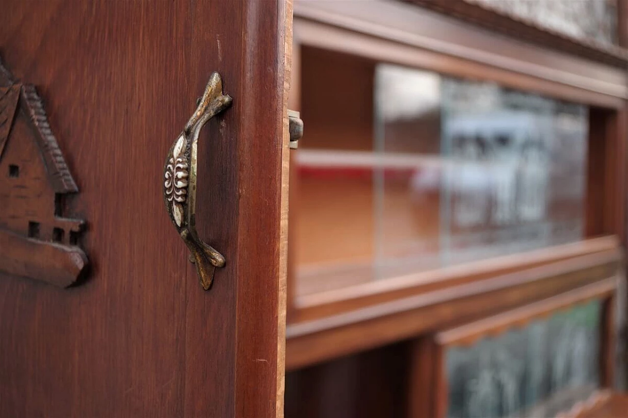 Vetrina in faggio, ottone e vetri decorati, anni '50 1396065