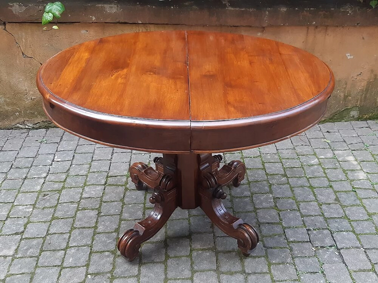 Extendable solid walnut table from Emilia, 19th century 1396249