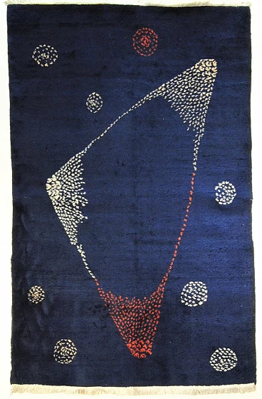 Tappeto blu, rosso e bianco di Zeki Müren, anni '60