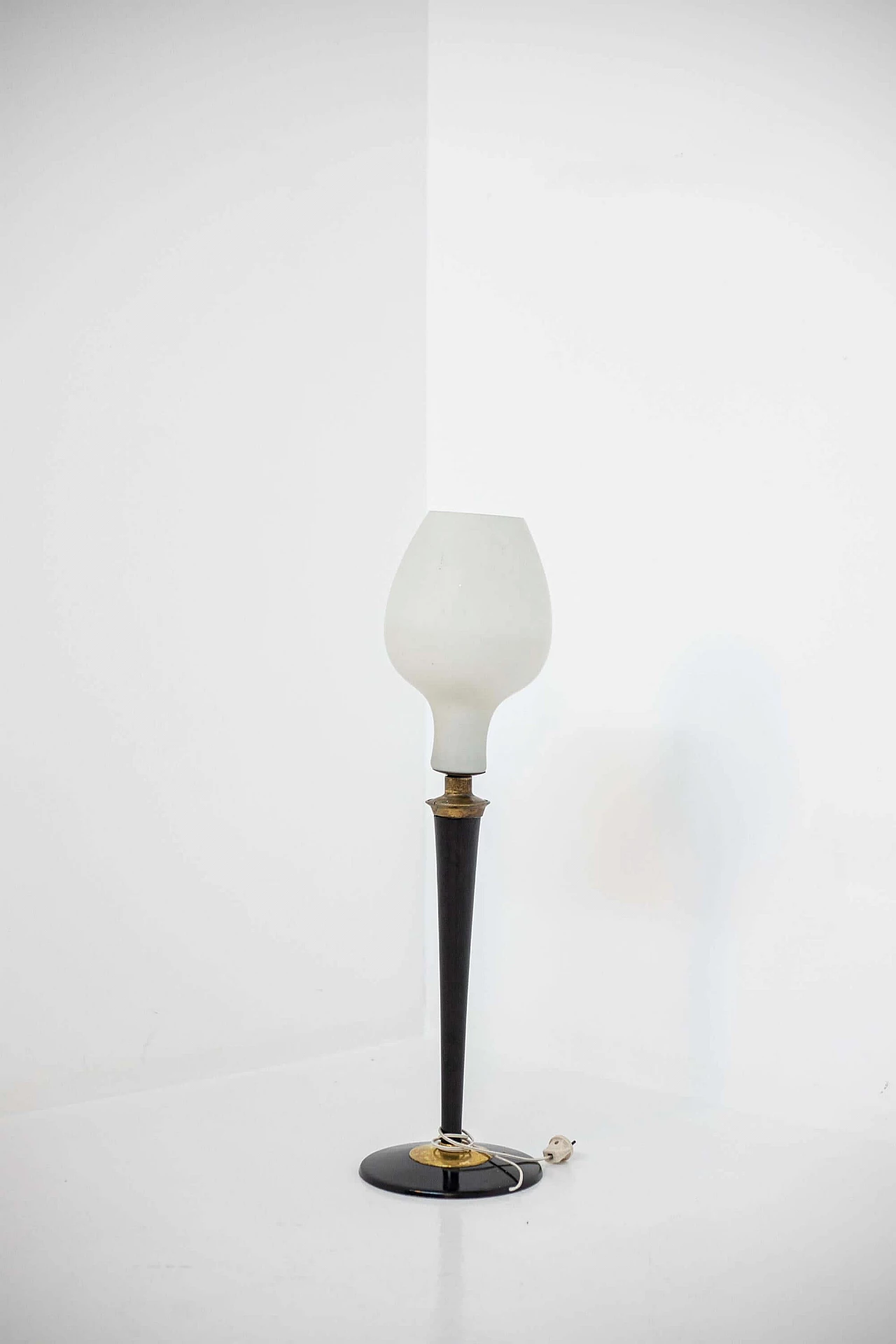 Opal glass table lamp with wood and brass frame, 1950s 1400573