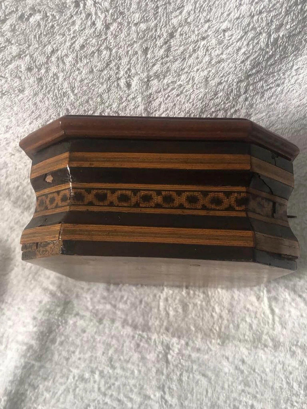 Sorrentine jewelry box in inlaid wood, 19th century 1400595