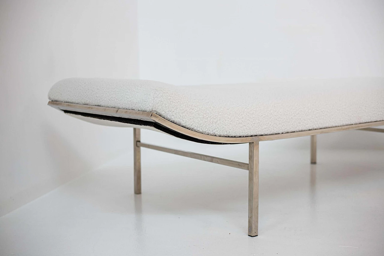Daybed by Jules Heumann in white bouclé and steel, 1970s 1400921