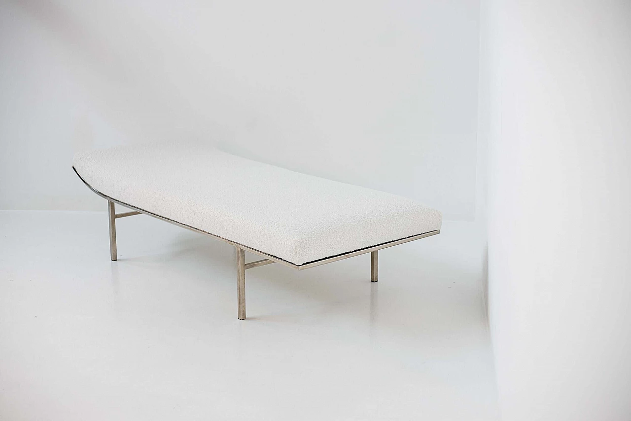 Daybed by Jules Heumann in white bouclé and steel, 1970s 1400925