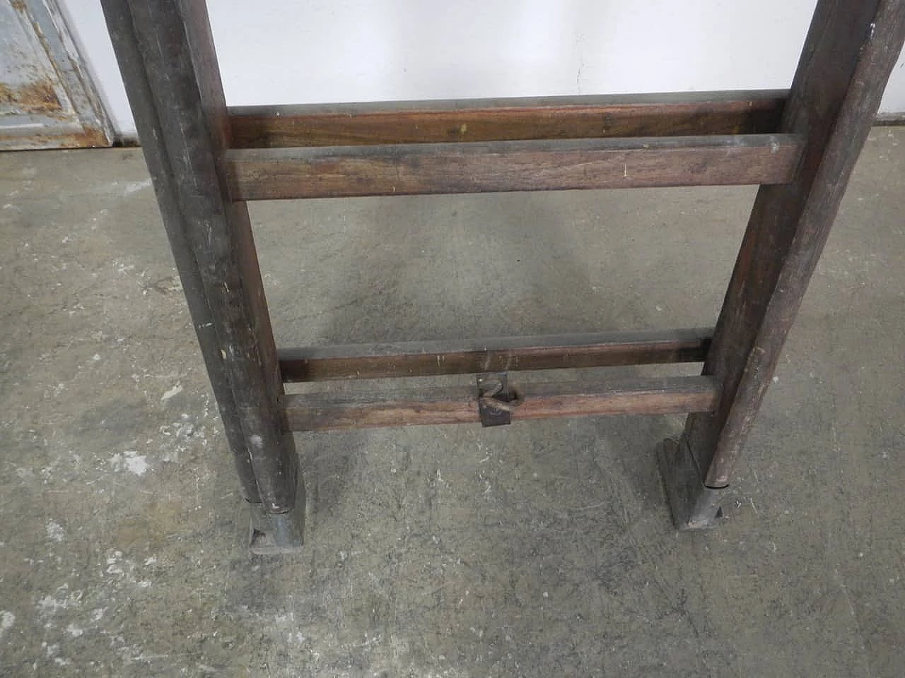 Extendable wooden and iron staircase, 1960s 1402695