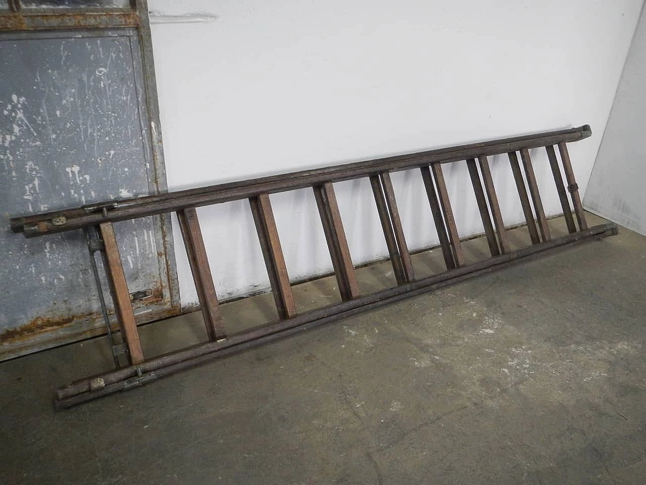 Extendable wooden and iron staircase, 1960s 1402697