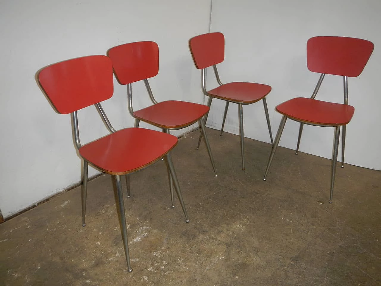 4 Chairs in red Formica, 1960s 1402802