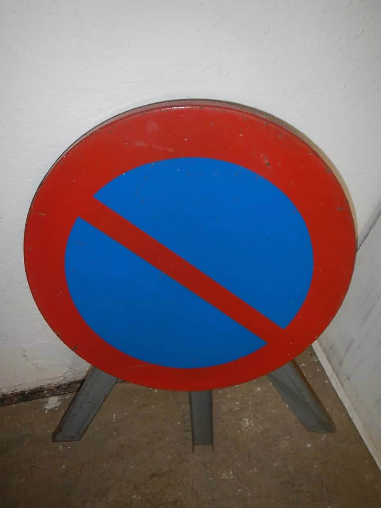 No parking sign with easel, 1960s 1402877