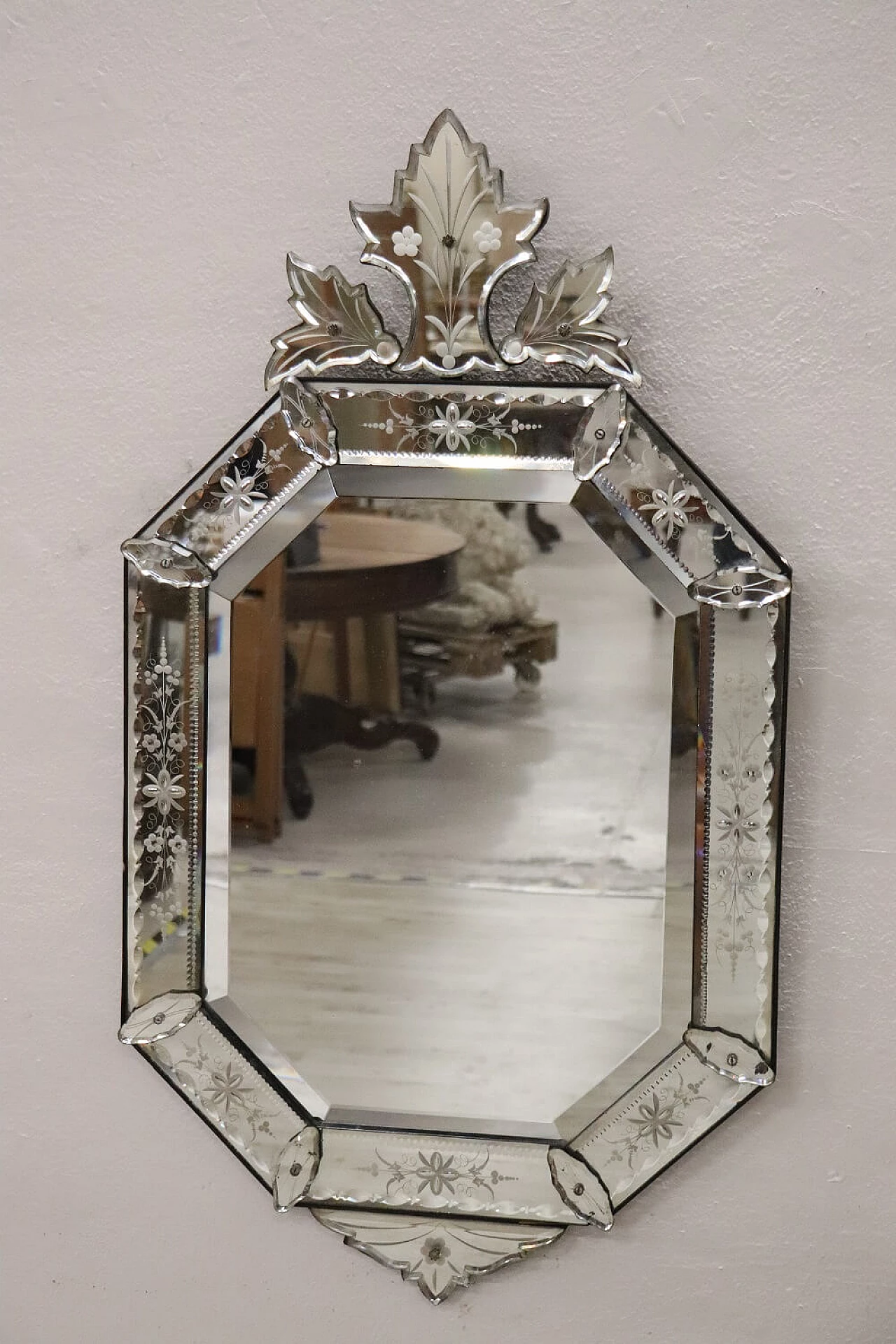 Murano mirror with engraved frame, 20th century 1402985
