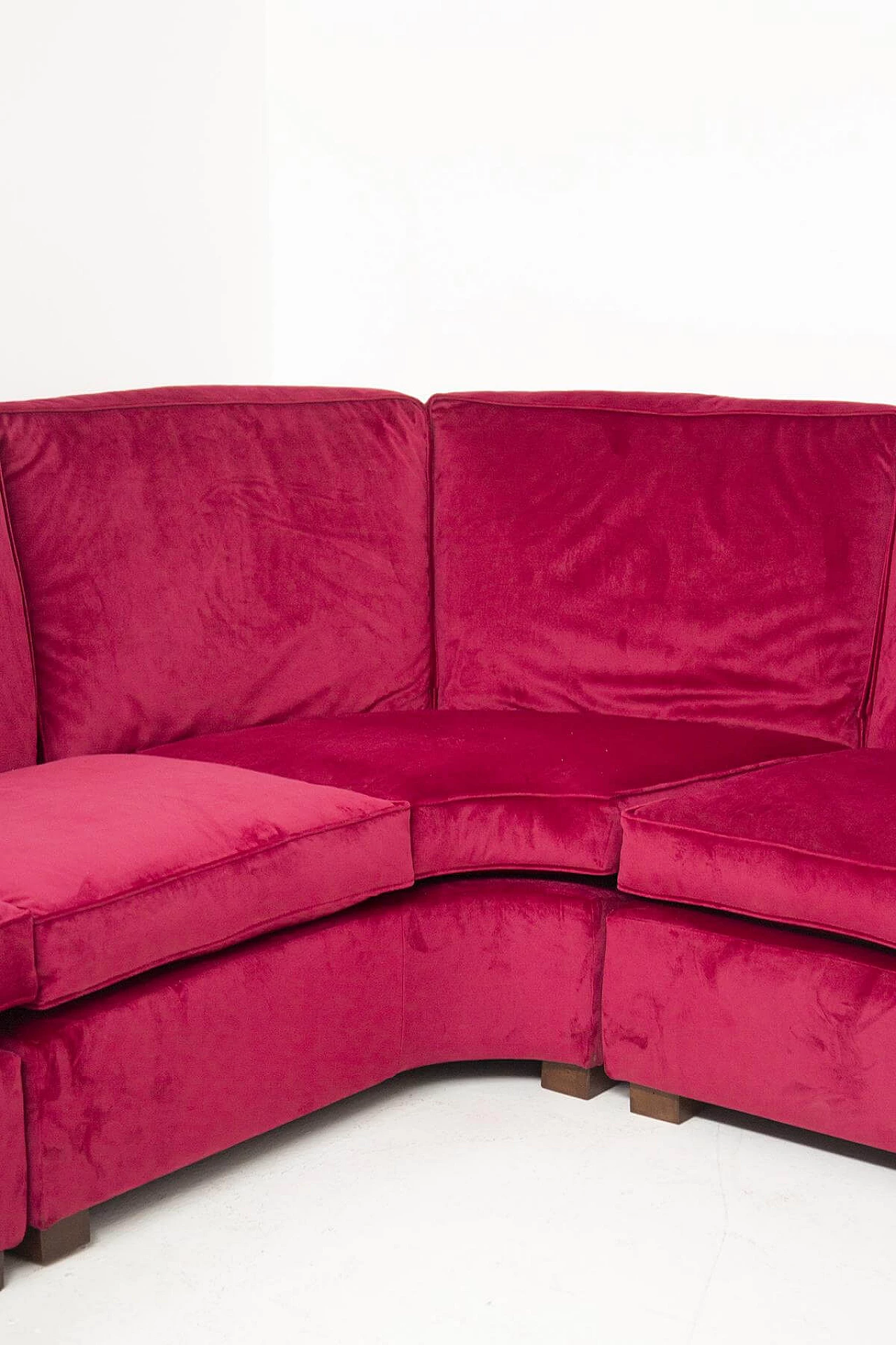 12-seater modular sofa attr. to Luigi Caccia Dominioni in dark fuchsia velvet, 1960s 1403106