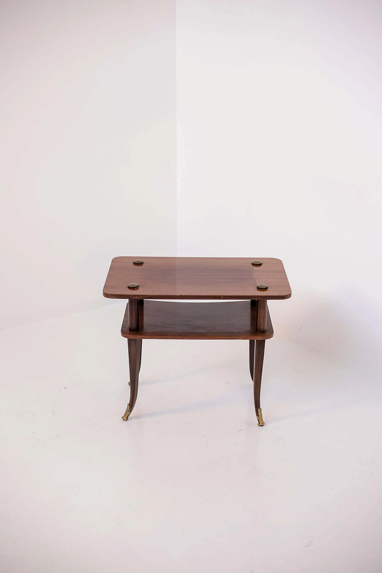 Tavolino in legno e ottone a due ripiani, anni '50 1405178