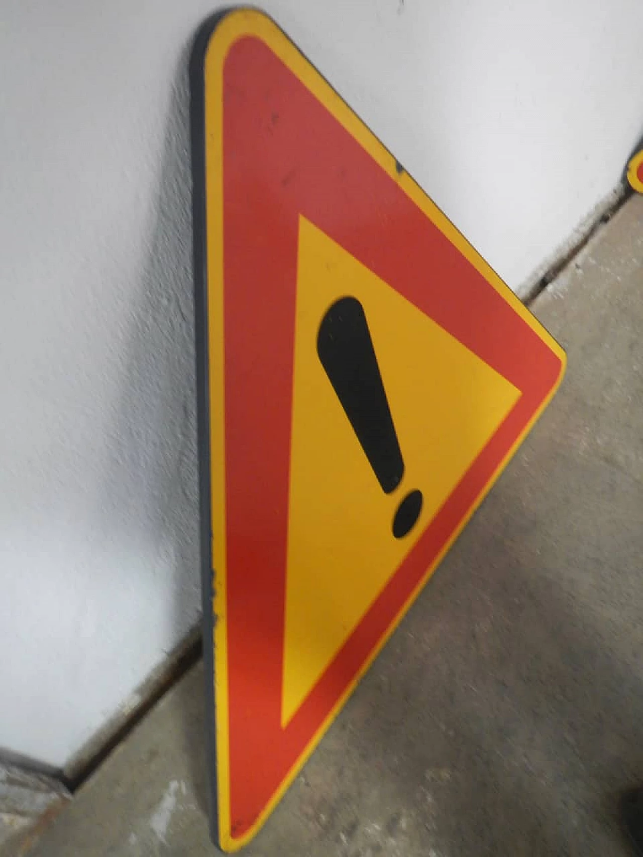 Segnale stradale di pericolo, anni '80 1406122