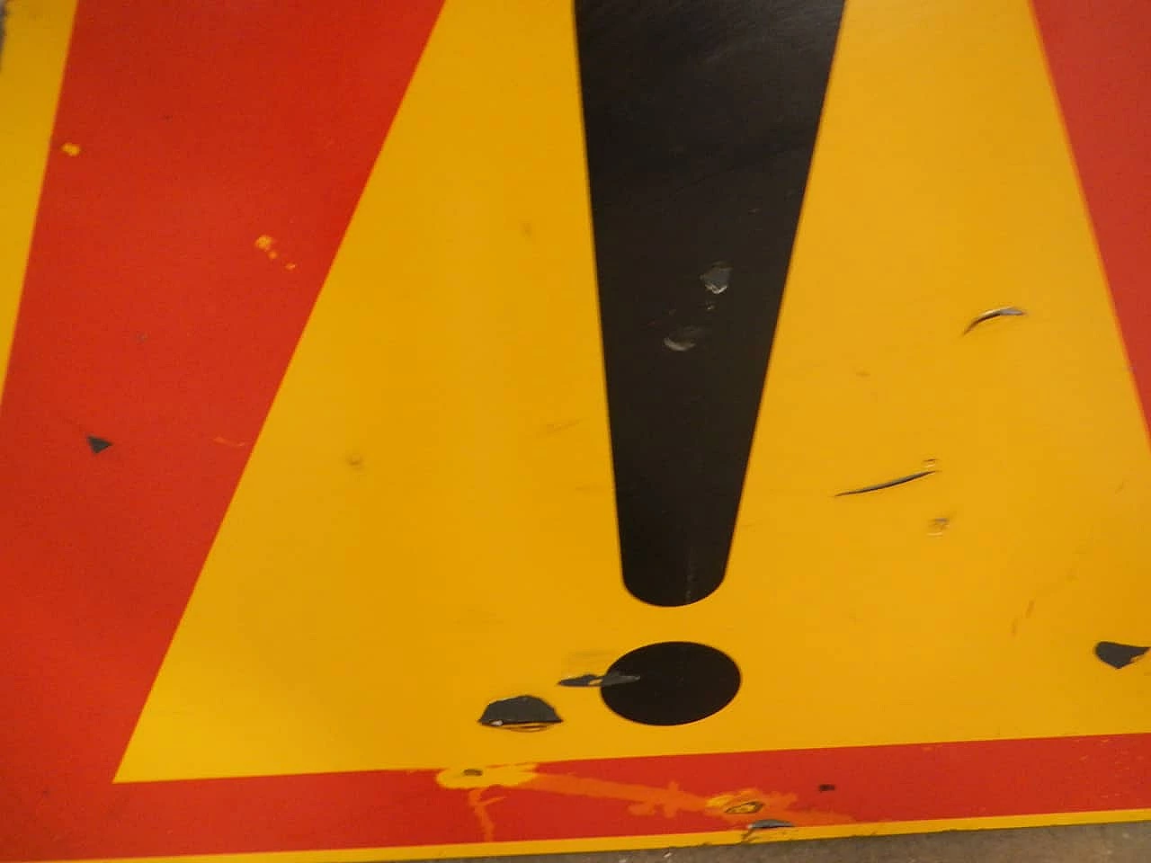 Segnale stradale di pericolo, anni '80 1406125