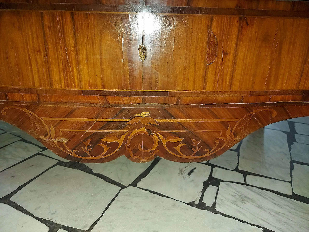 Inlaid walnut and ebony Louis XV style sideboard, 19th century 1406287