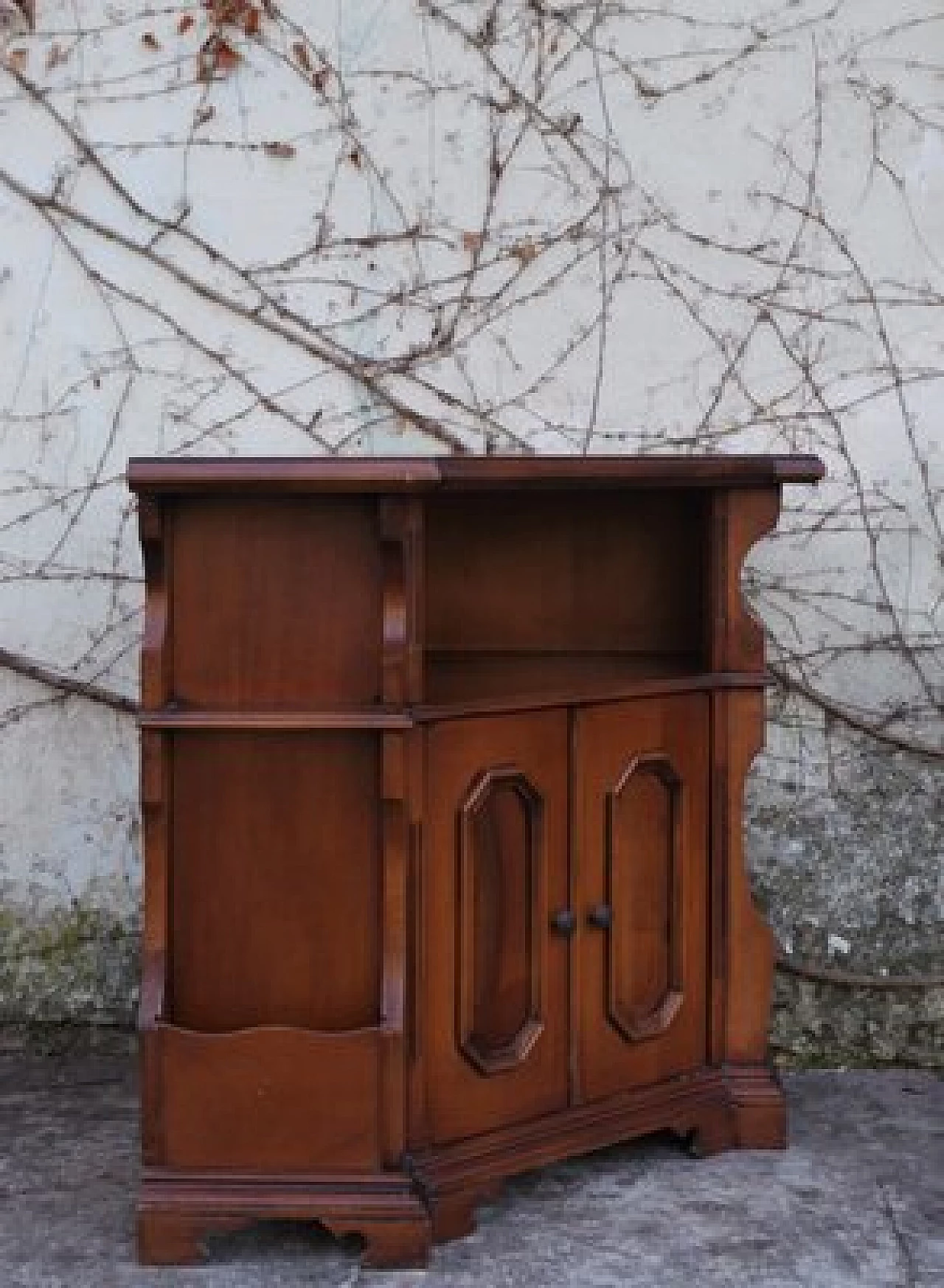 Corner cabinet veneered in walnut with two doors, 1950s 1406454
