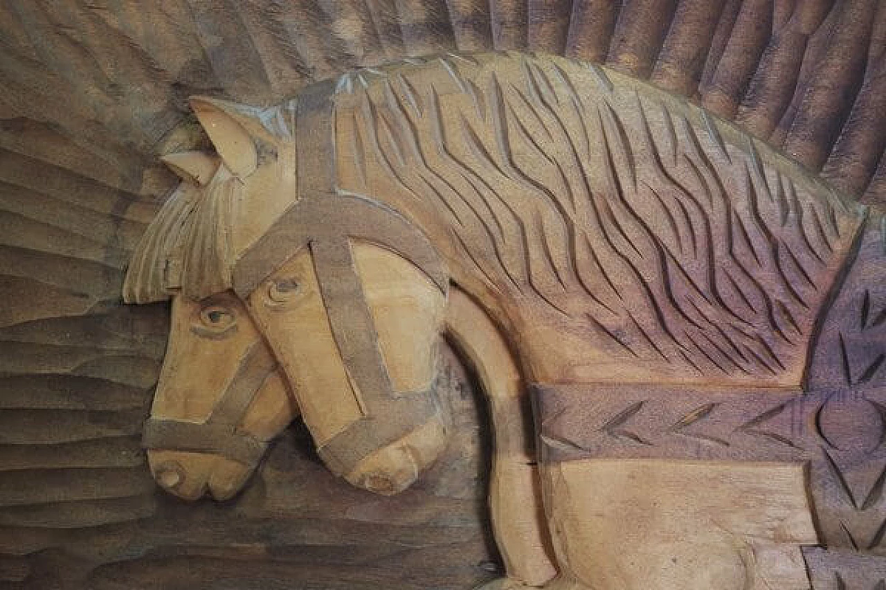 Quadro decorativo in legno di noce intagliato, anni '70 1406762