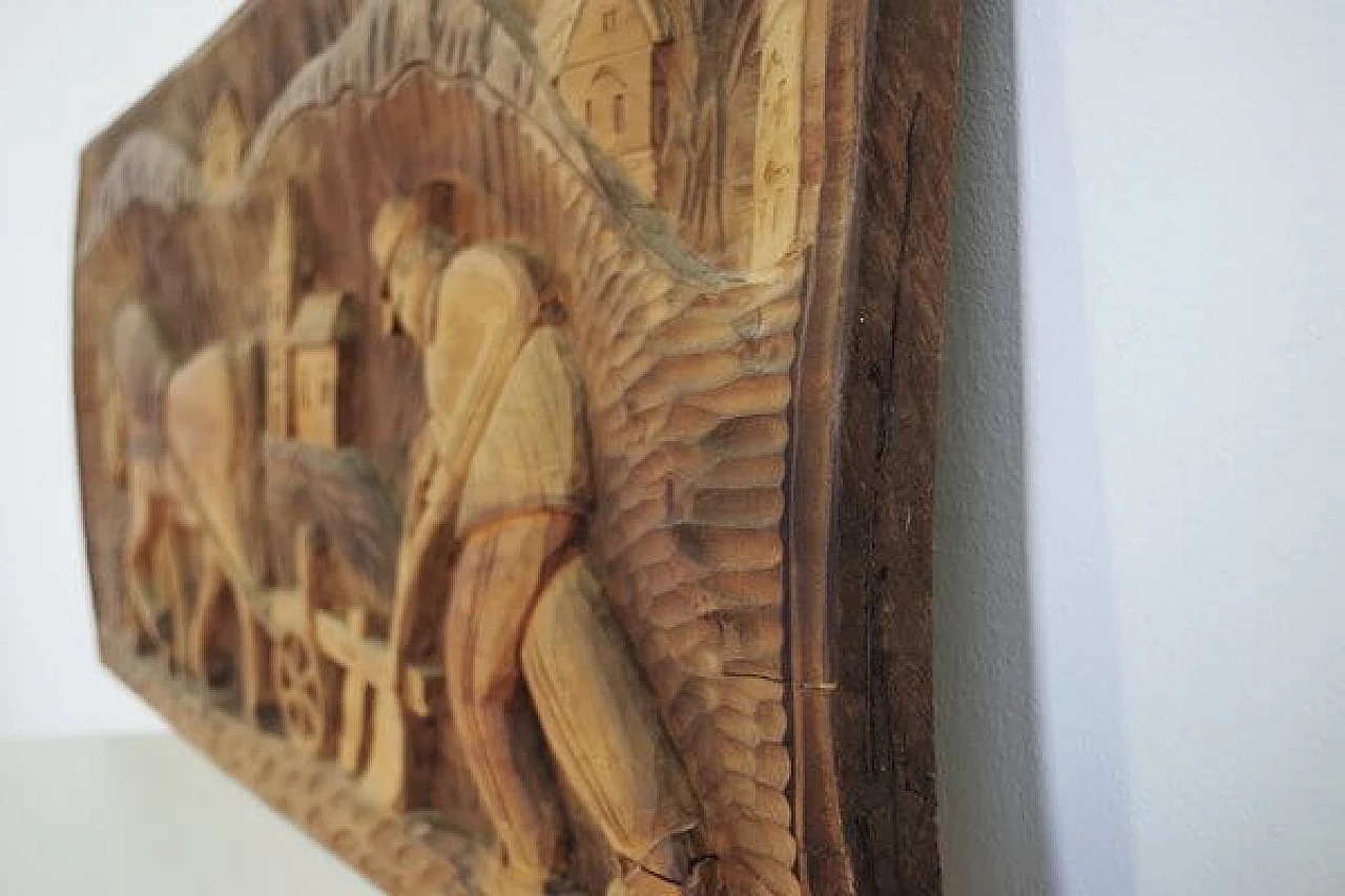 Quadro decorativo in legno di noce intagliato, anni '70 1406774
