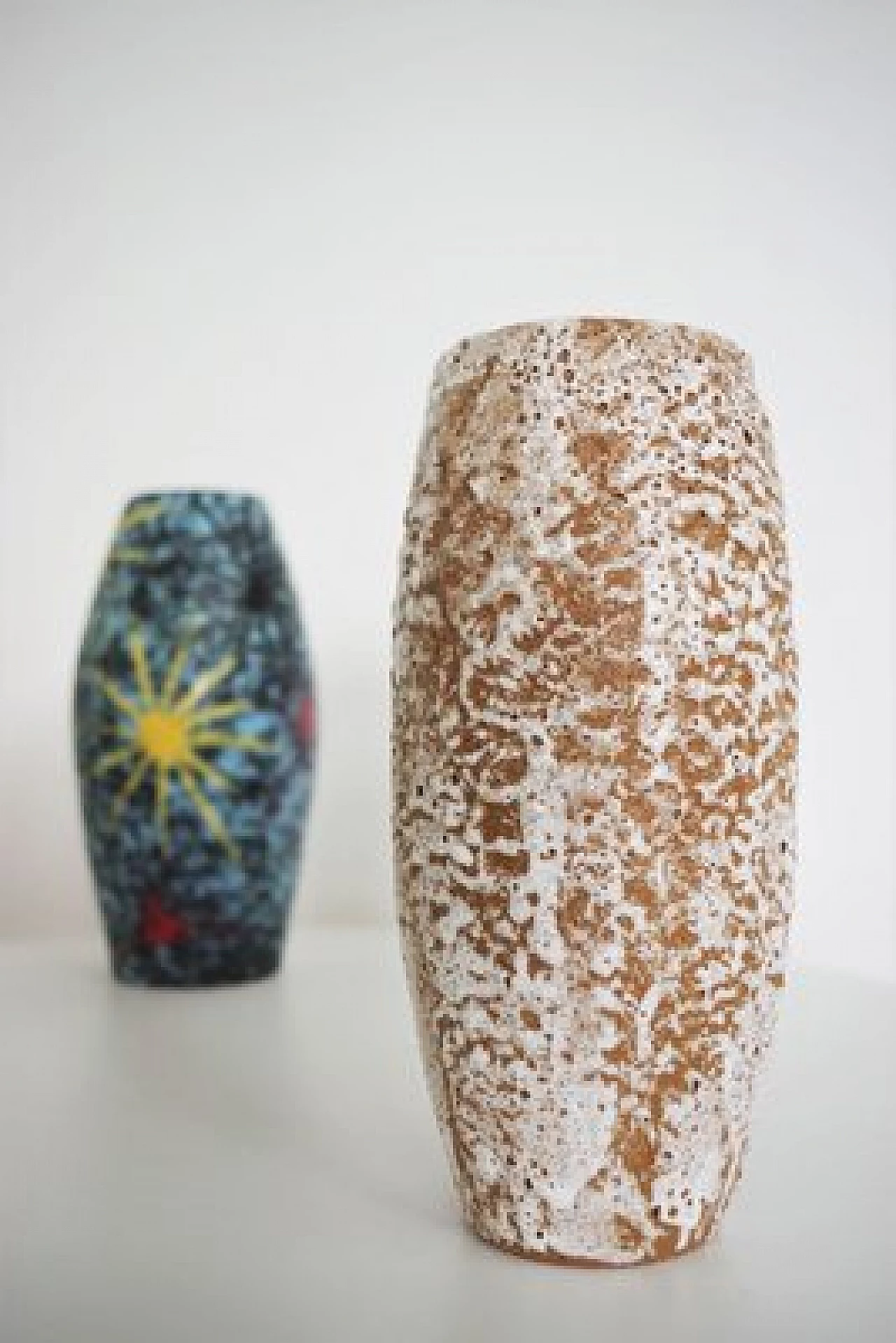 Pair of San Marino polychrome vases, 1950s 1406918