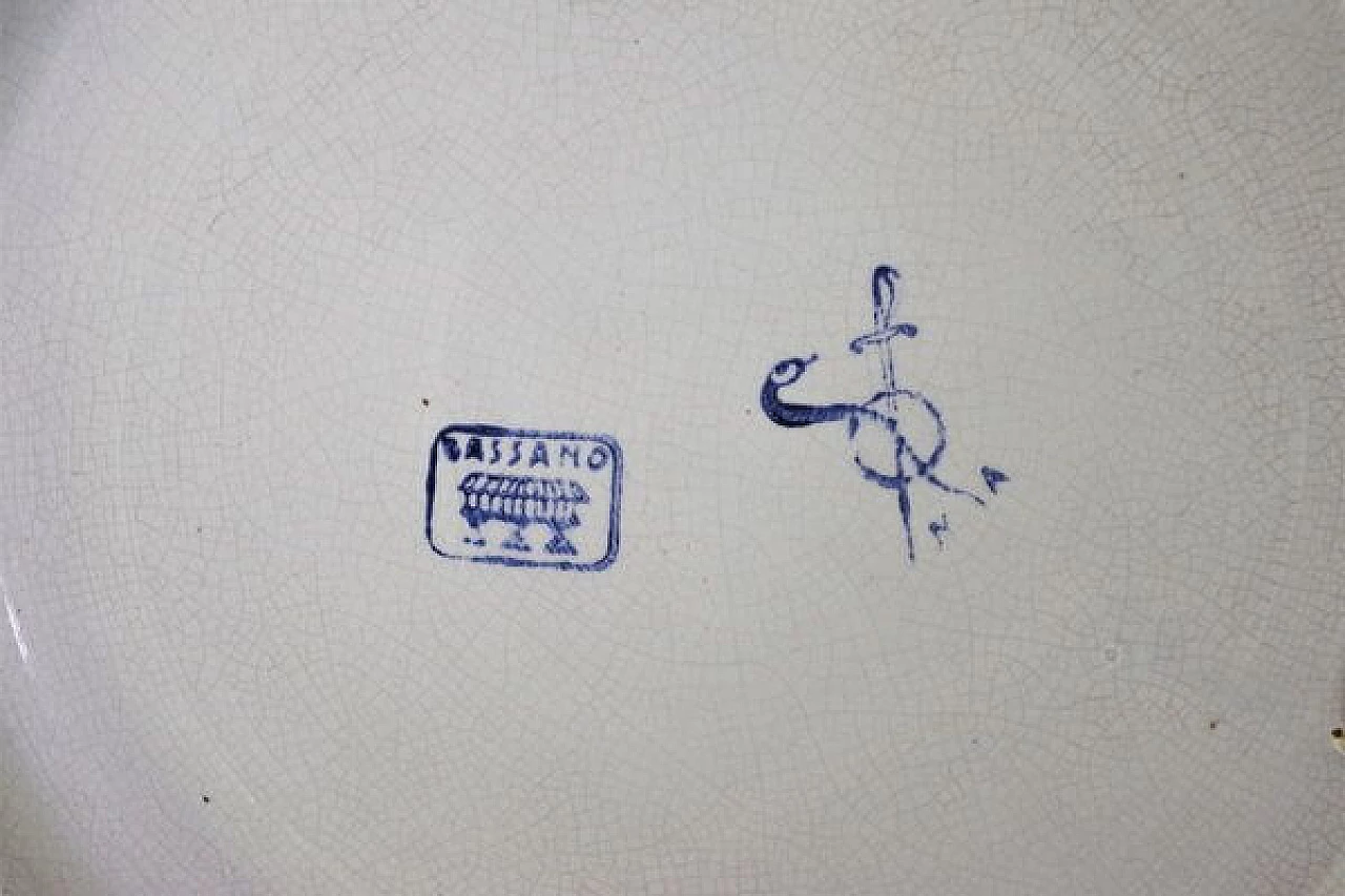 Piatto da parete in ceramica di Bassano dipinto con fiori, anni '70 1406963