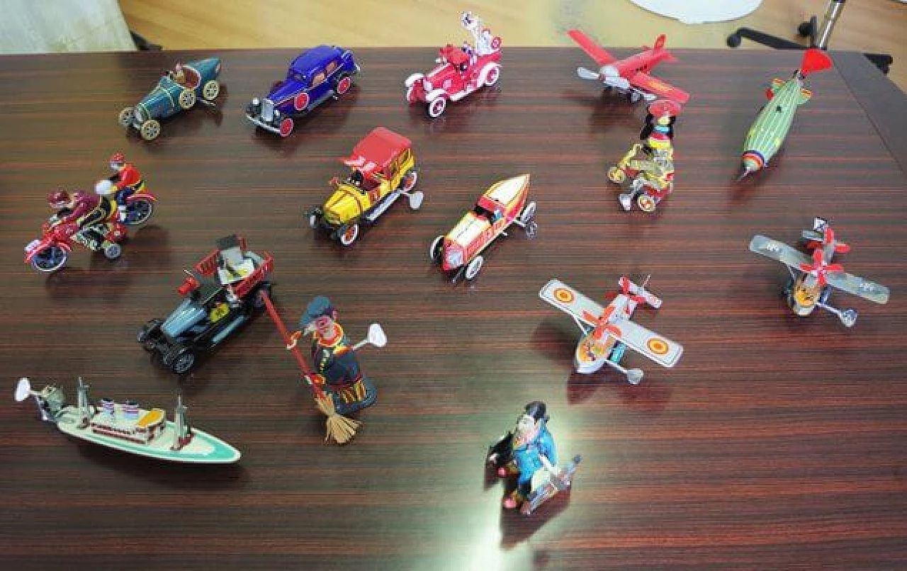 15 Tin car toy, 1990s 1406972