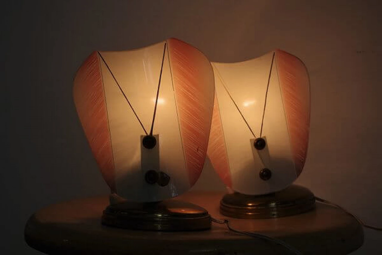 Coppia di lampade da tavolo in vetro ed ottone, anni '50 1406982