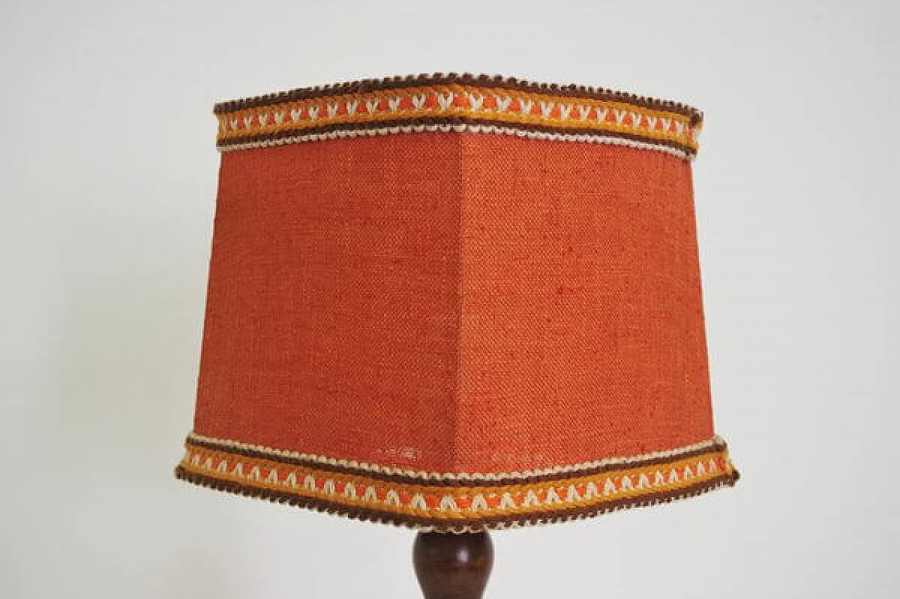 Table lamp in wooden with embroidered lampshade, 1970s 1407005