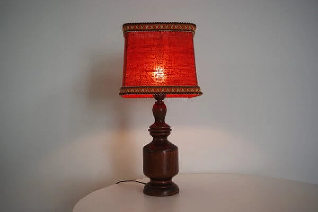 Table lamp in wooden with embroidered lampshade, 1970s 1407022
